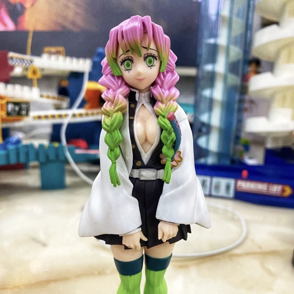 Demon Slayer Love Pillar Mitsu - đánh giá và giá Cosplay Prop Display